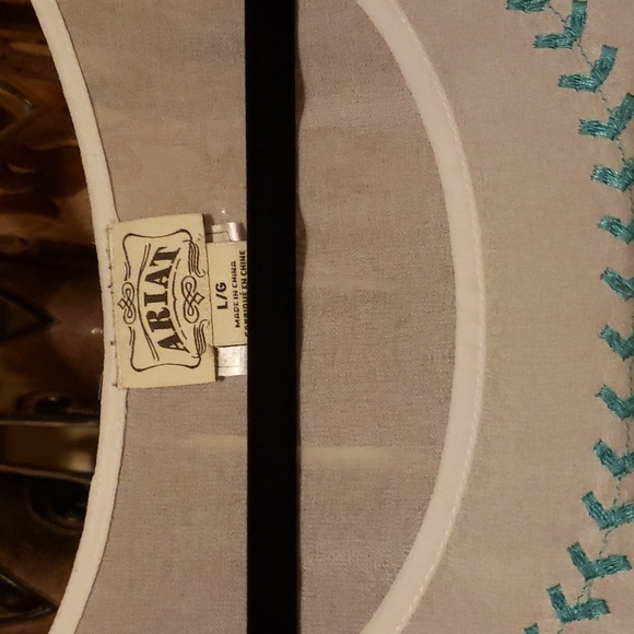 Embroidered top - Picture 2 of 3